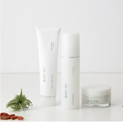 皮膚科学と和漢を研究し開発した化粧品「白漢 しろ彩」シリーズ