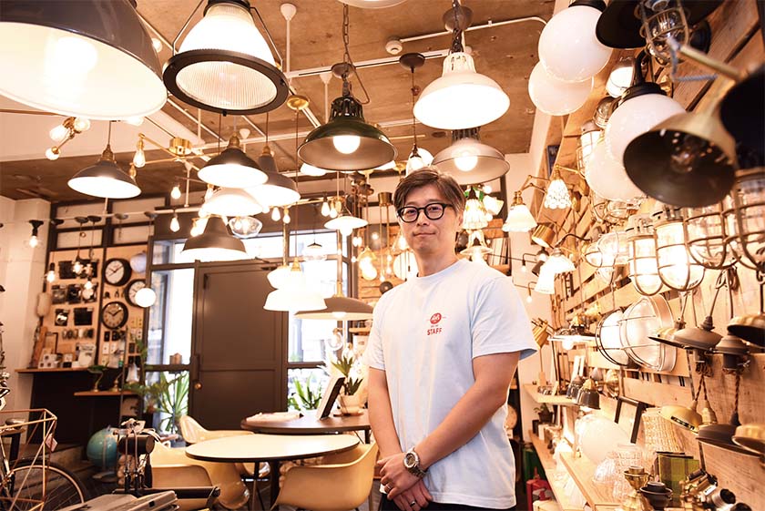 写真：譲受企業　アント・キャピタル・パートナーズ株式会社　安藤 慶さん（アートワークスタジオの社外取締役として企業価値向上に注力。公認会計士）